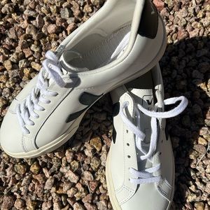 Veja Sneakers men size 8.5